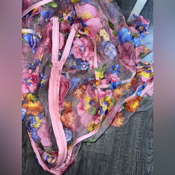 NWT For love & lemons Percy mini dress Peonies Size LARGE - Picture 14 of 14